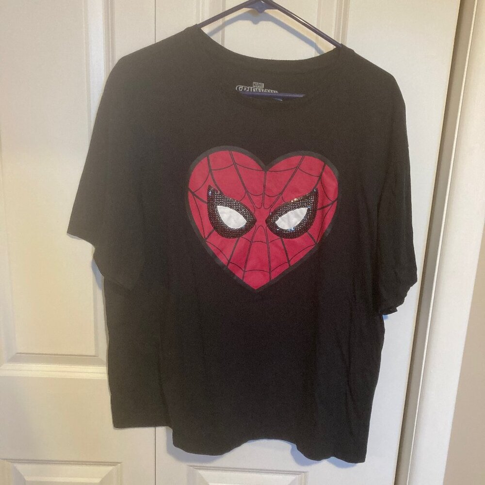 Marvel Spiderman Heart T-shirt, Size XL